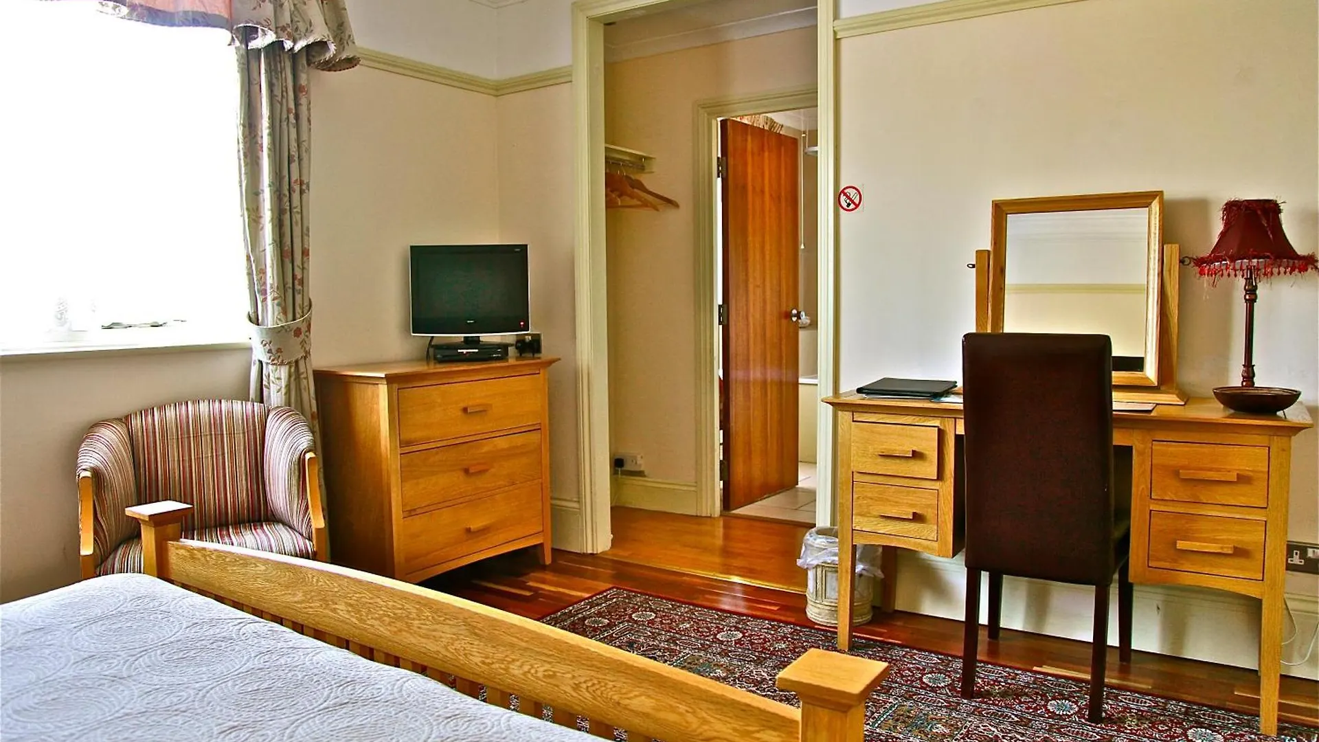 Acorn Guest House In Hull Kingston upon Hull 4*,  Velká Británie
