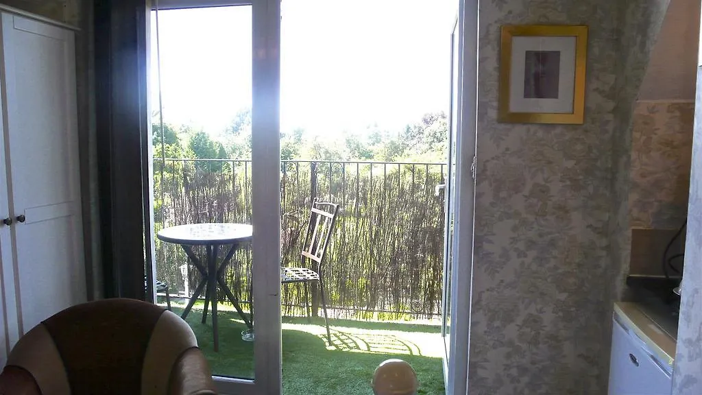 Bed & Breakfast Acorn Guest House In Hull Kingston upon Hull