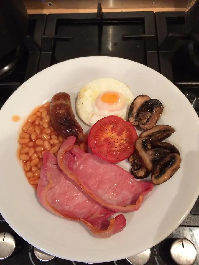 Acorn Guest House In Hull Kingston upon Hull Bed & Breakfast