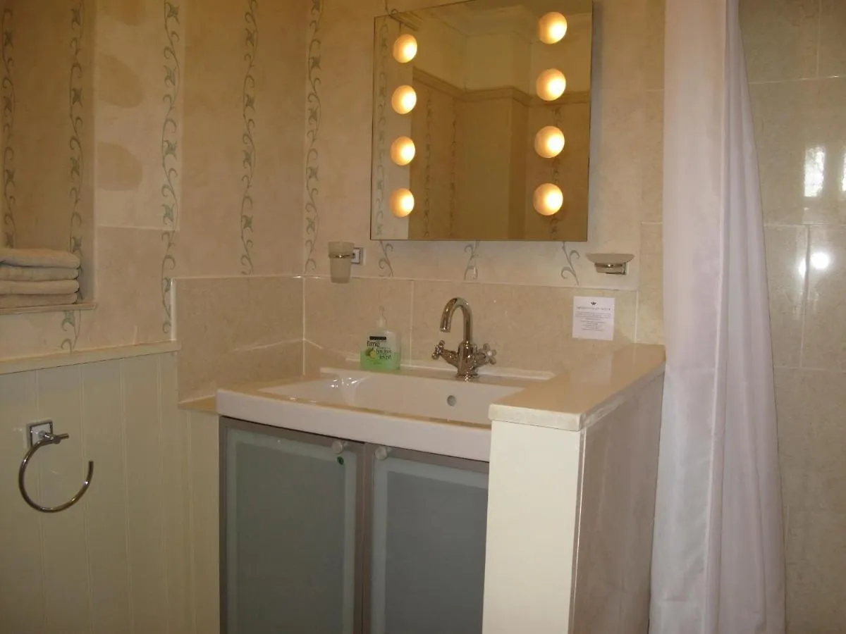 Bed & Breakfast Acorn Guest House In Hull Kingston upon Hull